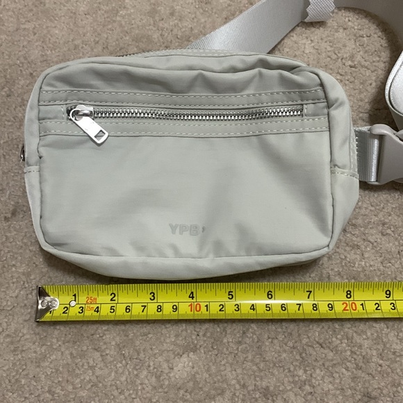 Abercrombie & Fitch Bag - Picture 7 of 9